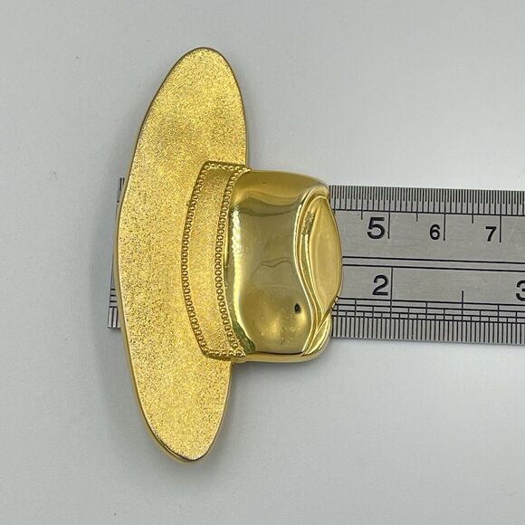 Cowboy Hat Engraved Vintage Gold Tone Brooch Pin Rodeo Yellowstone Western - Picture 2 of 5